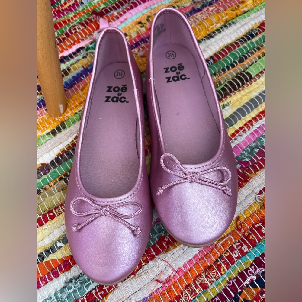 Girls flats